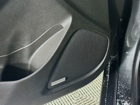 Used 2016 Chevrolet Malibu LT w/ Leather Package image 25