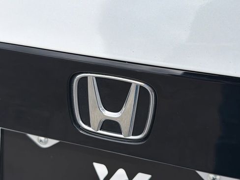 Used 2024 Honda Accord EX-L image 11