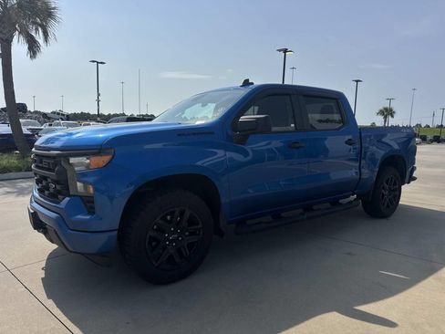 Used 2023 Chevrolet Silverado 1500 Custom w/ Rally Edition AWD/4WD image 3