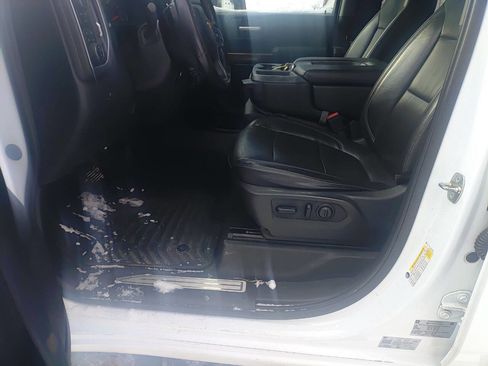 Used 2020 Chevrolet Silverado 2500 LT w/ Convenience Package image 11