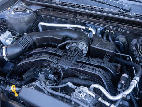 Used 2023 Subaru Outback Touring image 8