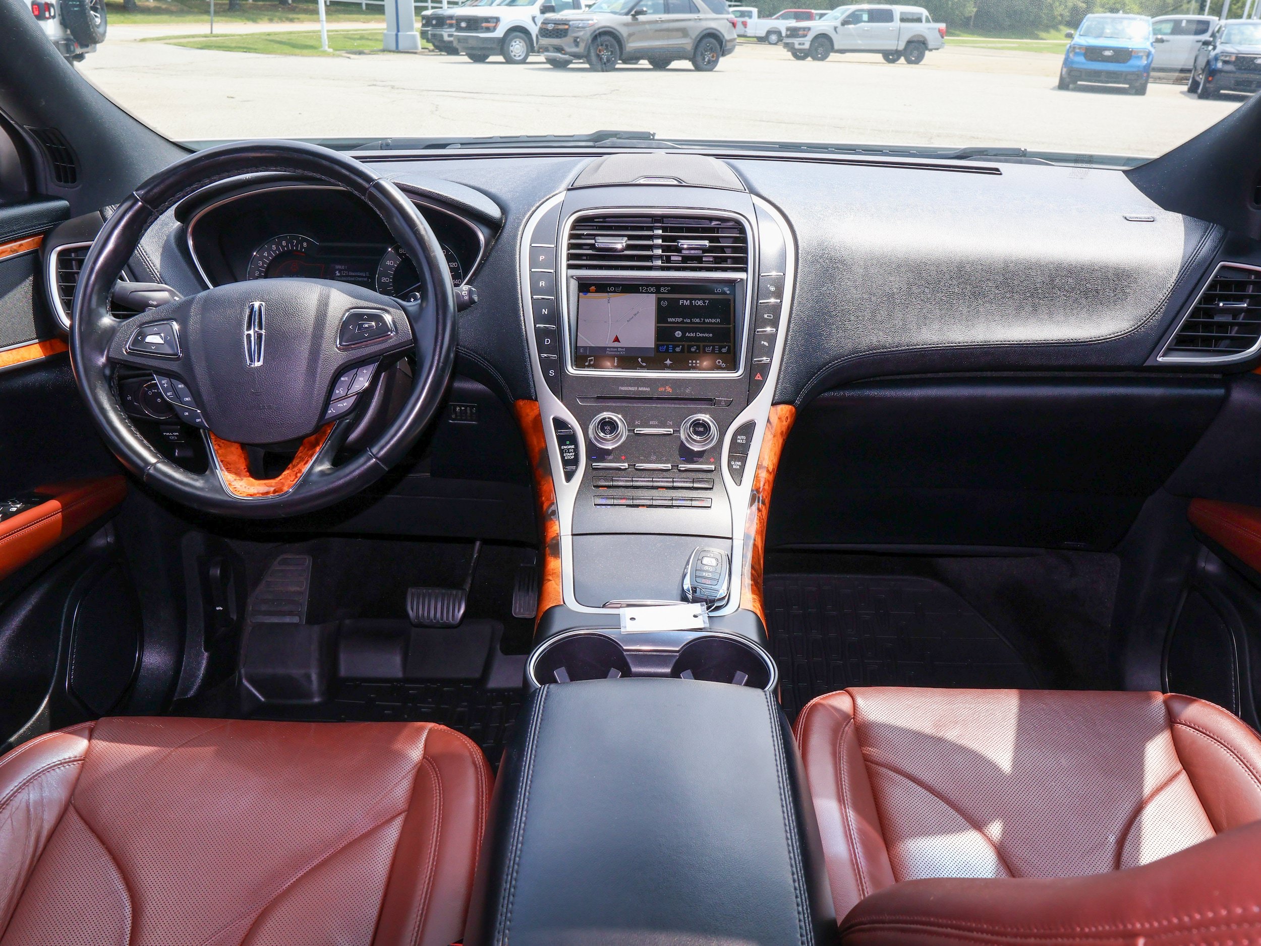 Used 2018 Lincoln MKX Reserve AWD/4WD image 18