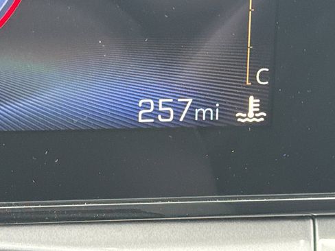 Used 2025 Chevrolet Trax LT w/ Driver Confidence Package image 18