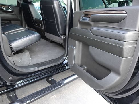 Used 2024 Chevrolet Silverado 2500 LT w/ Midnight Edition AWD/4WD image 31