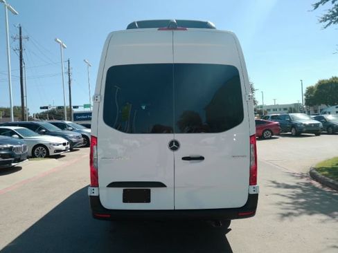 Used 2026 Mercedes-Benz Sprinter 2500 image 11