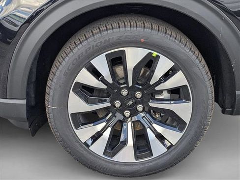 New 2026 Ford Explorer Platinum w/ LUX Leather Package image 9