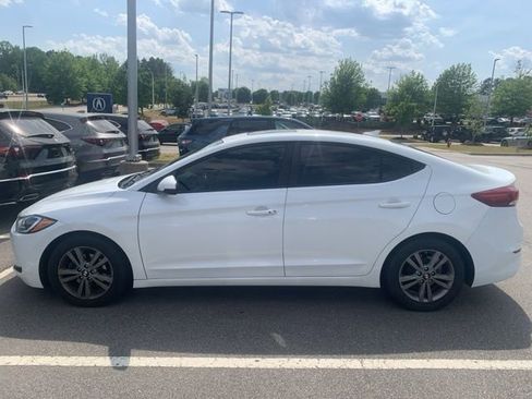 Used 2017 Hyundai Elantra Value Edition w/ Cargo Package FWD image 10