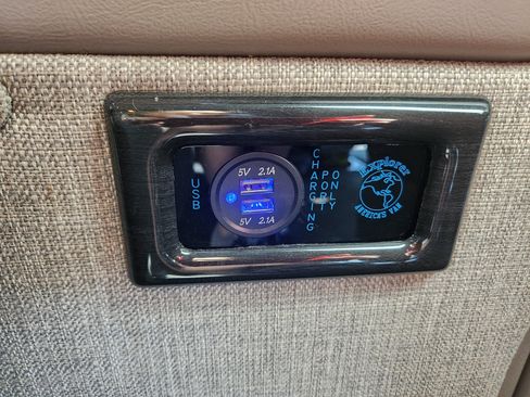 Used 2022 GMC Savana 2500 w/ Enhanced Convenience Package RWD image 57