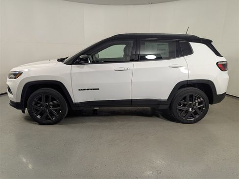New 2026 Jeep Compass Limited w/ Sun, Sound & Navigation Group image 4