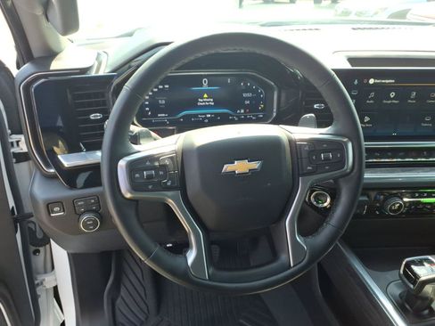 Used 2025 Chevrolet Silverado 1500 LTZ w/ Z71 Off-Road Package AWD/4WD image 7