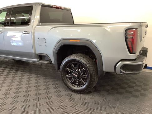 Used 2026 GMC Sierra 2500 AT4 AWD/4WD image 4