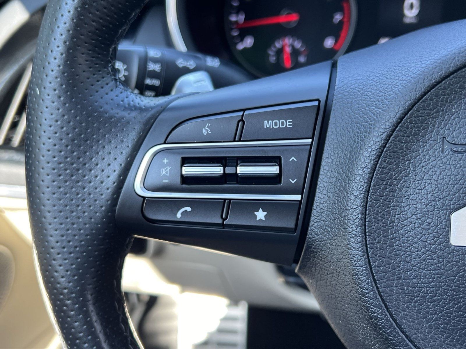 Used 2023 Kia Stinger GT-Line w/ Sun & Sound Package AWD/4WD image 39