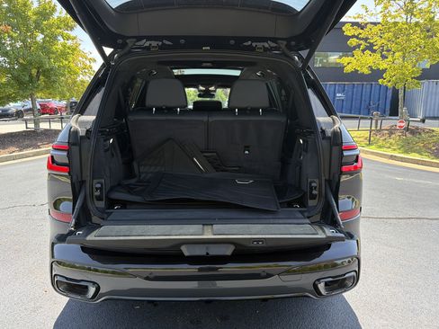 Used 2025 BMW X7 xDrive40i w/ M Sport Package AWD/4WD image 48
