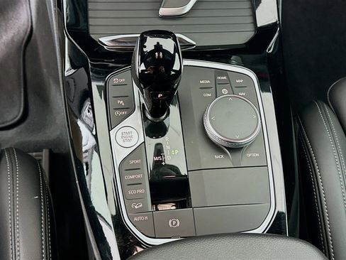 Used 2024 BMW X3 xDrive30i image 25