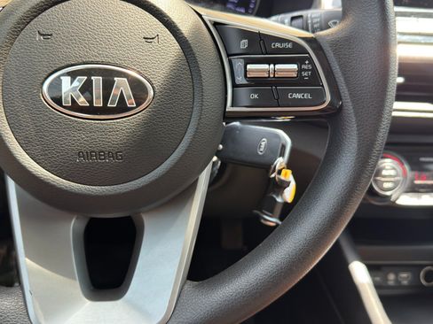 Used 2019 Kia Forte LXS FWD image 20
