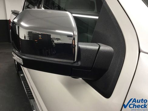 Used 2018 Ford F150 Lariat w/ Equipment Group 502A Luxury image 23