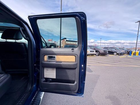 Used 2011 Ford F150 Lariat w/ Lariat Chrome Pkg image 30