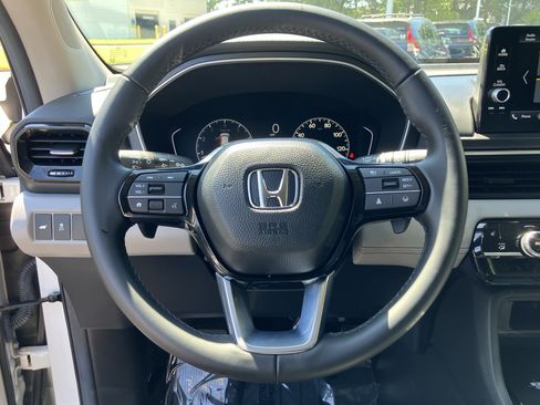 Used 2025 Honda Pilot EX-L image 20