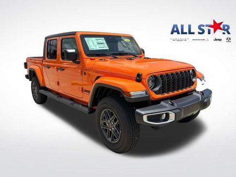 New 2026 Jeep Gladiator Sport AWD/4WD image 1