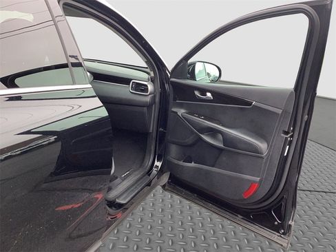 Used 2020 Kia Sorento LX image 31