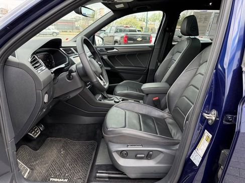 Used 2022 Volkswagen Tiguan SEL R-Line image 13