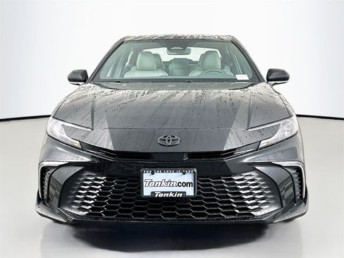 New 2026 Toyota Camry SE image 2