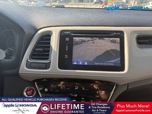 Used 2018 Honda HR-V EX image 9