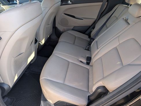 Used 2016 Hyundai Tucson Limited w/ Option Group 03 image 29