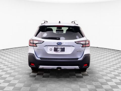 Used 2024 Subaru Outback Touring AWD/4WD image 5