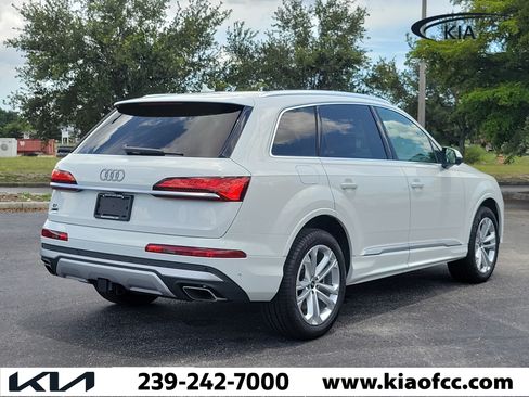 Used 2025 Audi Q7 3.0T Premium AWD/4WD image 6
