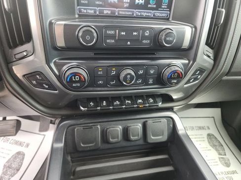 Used 2016 Chevrolet Silverado 1500 LTZ Z71 w/ LTZ Plus Package AWD/4WD image 17