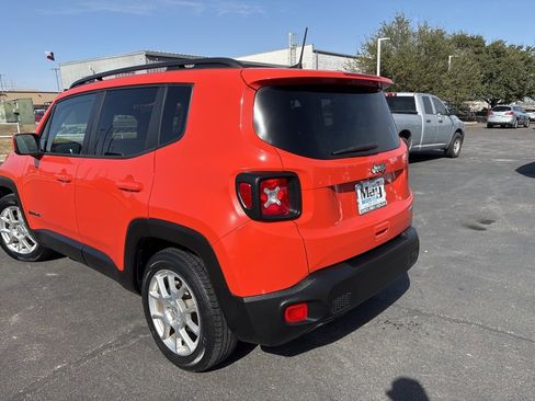 Used 2020 Jeep Renegade Latitude w/ Cold Weather Group image 5