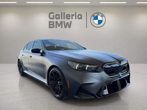 Used 2026 BMW M5 image 4