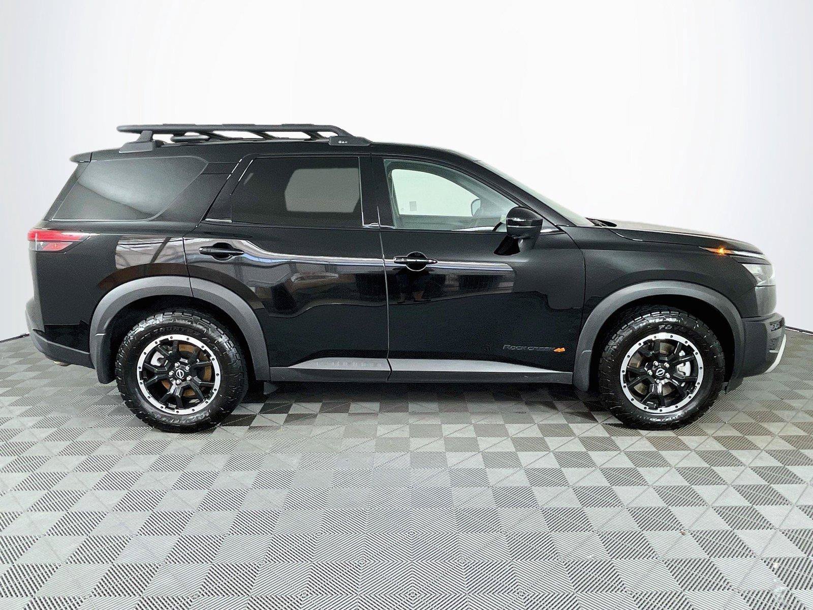 Used 2025 Nissan Pathfinder Rock Creek AWD/4WD image 10