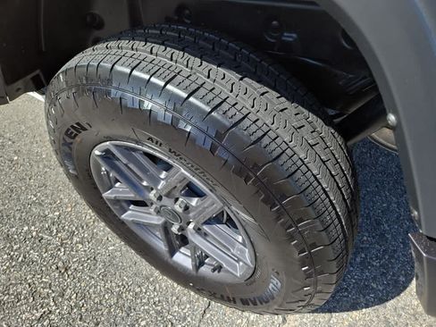 Used 2026 Jeep Wrangler Unlimited Sport AWD/4WD image 13