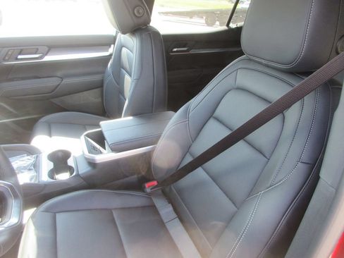 New 2027 GMC Terrain Elevation w/ Elevation Premium Package FWD image 11