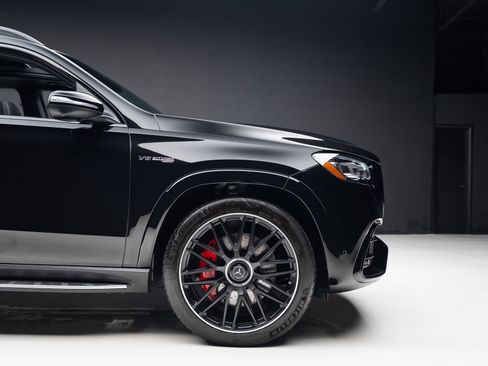 Used 2024 Mercedes-Benz GLS 63 AMG 4MATIC image 42