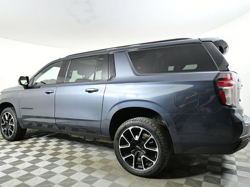 Used 2021 Chevrolet Suburban RST AWD/4WD image 14