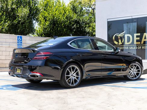 Used 2025 Genesis G70 2.5T RWD image 14