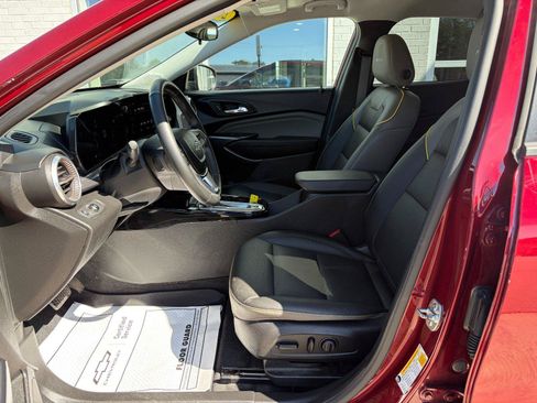Used 2024 Chevrolet Trax ACTIV w/ Driver Confidence Package FWD image 8