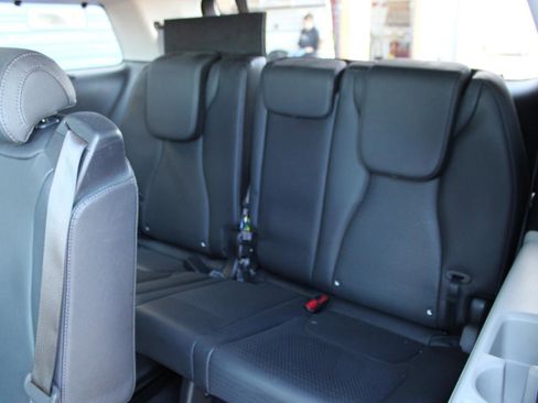 Used 2024 Kia Carnival SX Prestige image 43