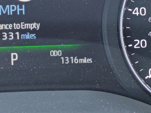 Used 2024 Toyota Sienna Platinum FWD image 15