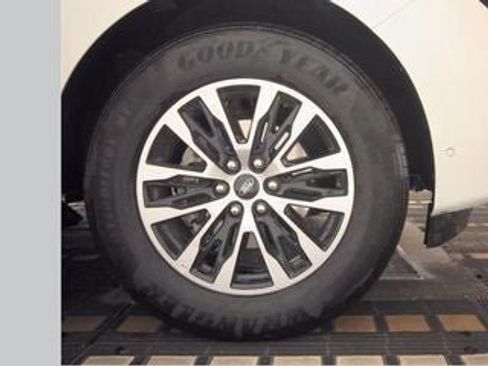 Used 2025 Ford Expedition Max Platinum AWD/4WD image 25