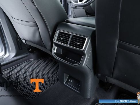 Used 2024 Volkswagen Atlas Cross Sport SE AWD/4WD image 38