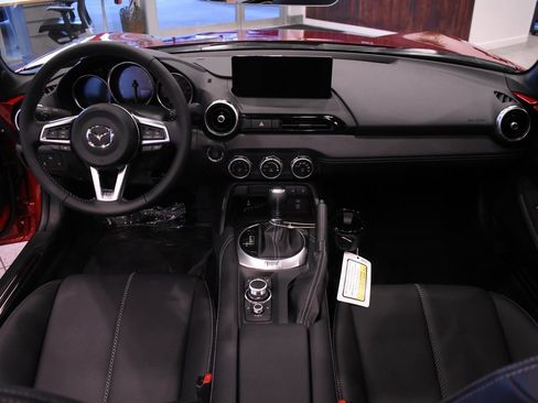 New 2025 MAZDA MX-5 Miata Grand Touring w/ Weather Package image 26