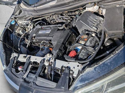 Used 2015 Honda CR-V LX image 21