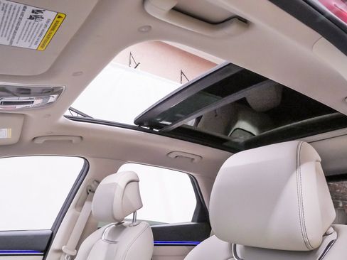 Certified 2026 Genesis GV70 2.5T Advanced image 10