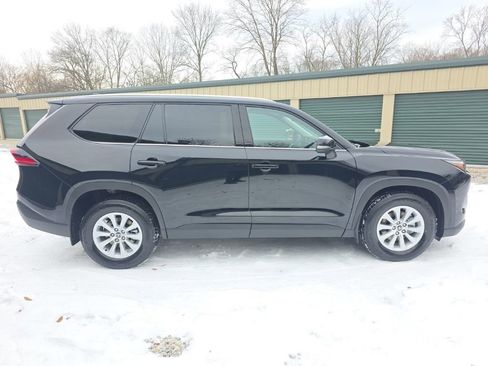 Certified 2026 Toyota Grand Highlander XLE image 8