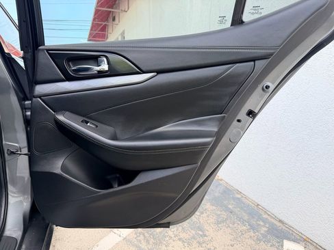 Used 2018 Nissan Maxima 3.5 SV image 24