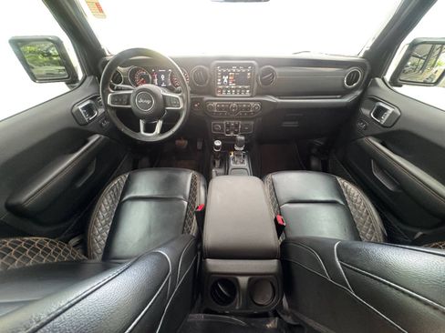 Used 2023 Jeep Gladiator Overland AWD/4WD image 11